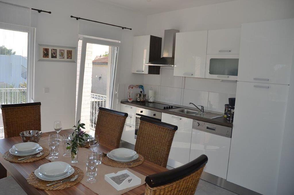 Apartments Villa Marina 沃迪切 客房 照片