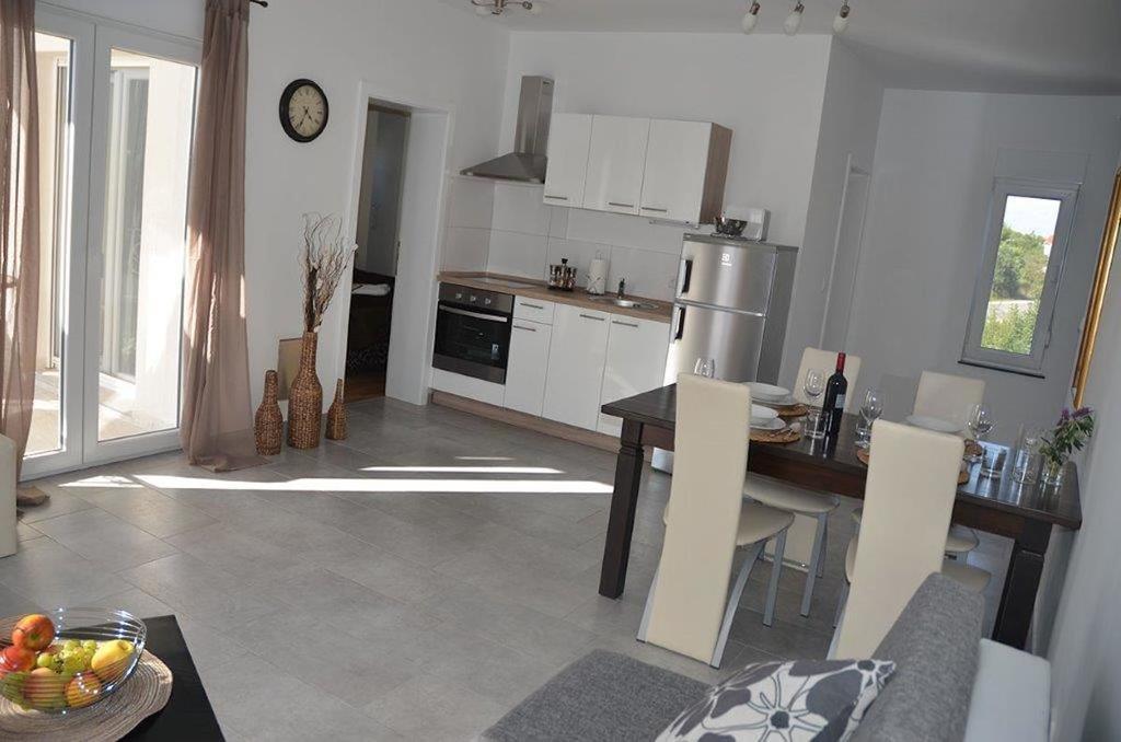 Apartments Villa Marina 沃迪切 客房 照片